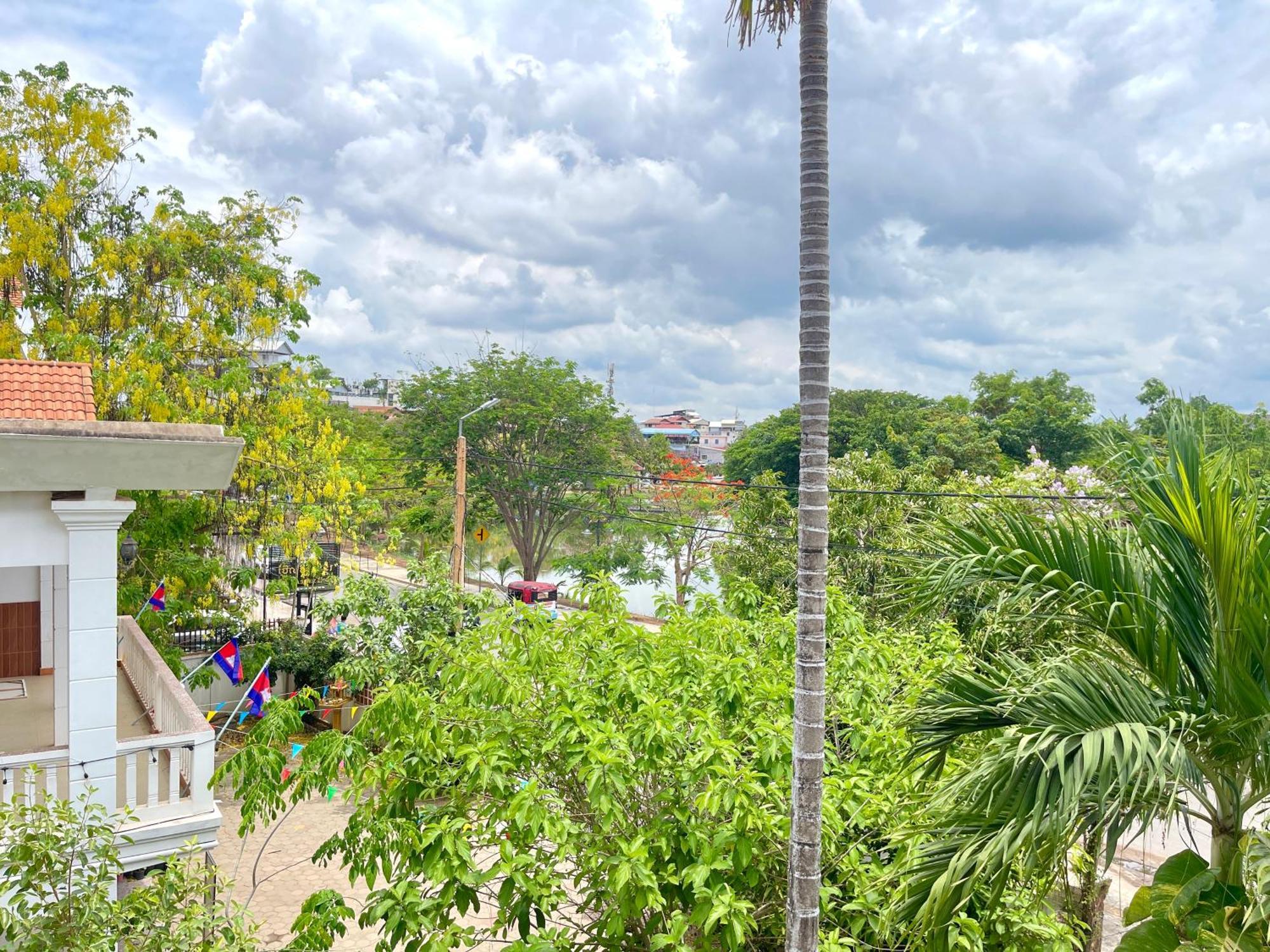 Siem Reap Riverside Hotel Eksteriør bilde